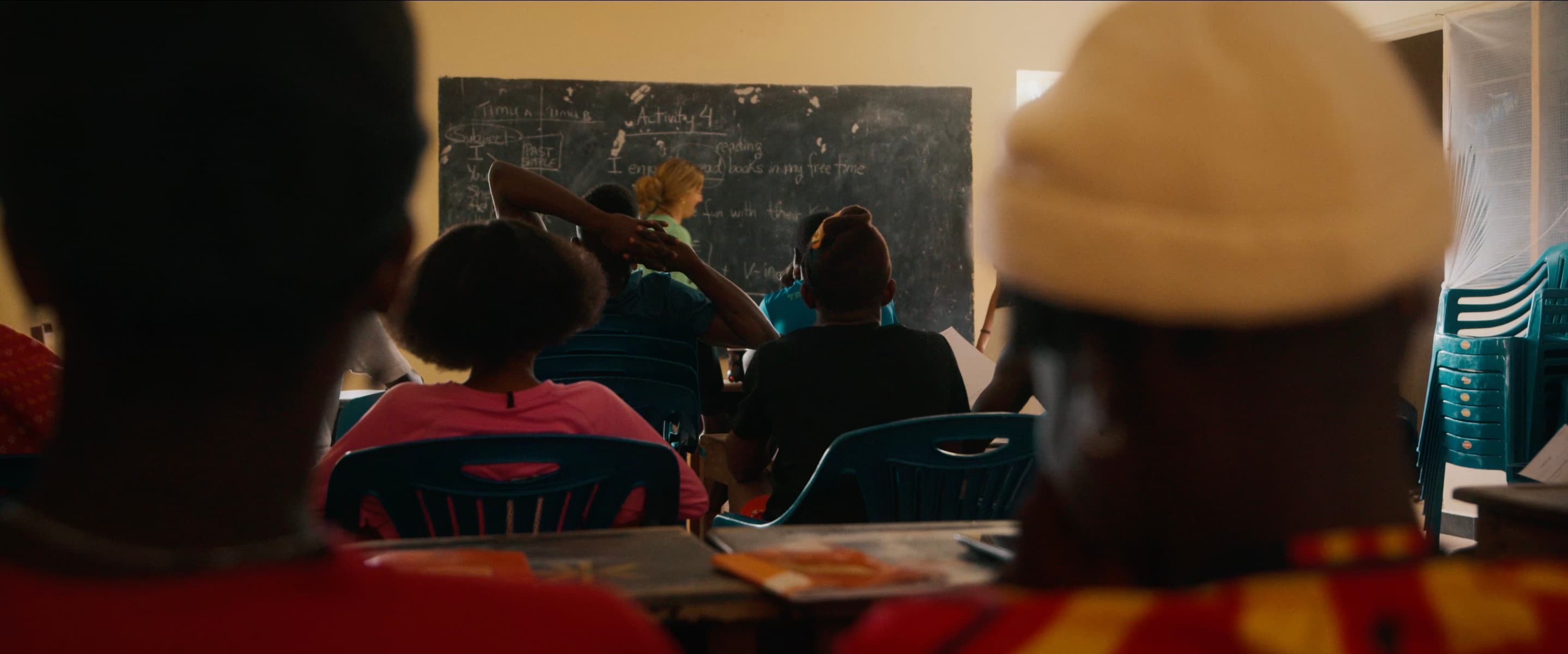 Children in a free English lesson at the Move Zanzibar Community Centre